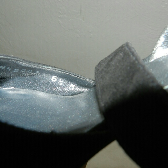 Stuart Weitzman Heels - Picture 6 of 6